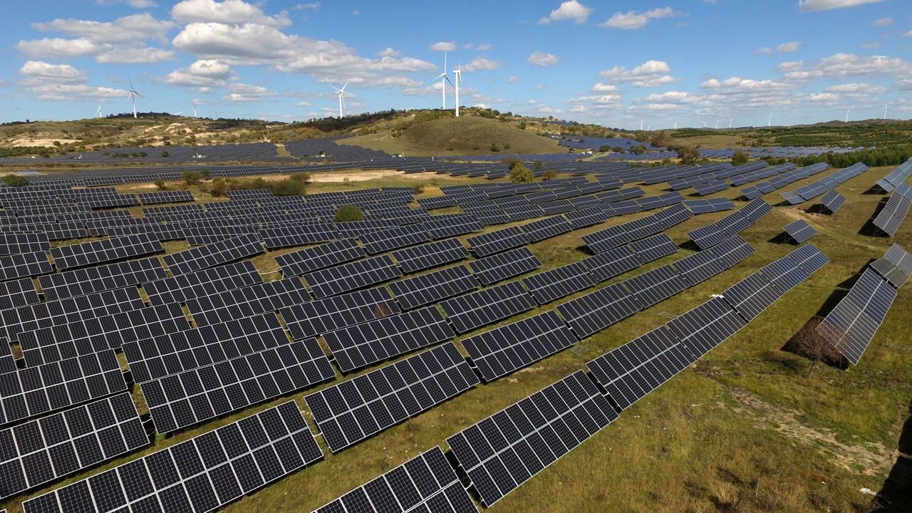 �ӱ��е�Χ��������20MW���⻥�������վ